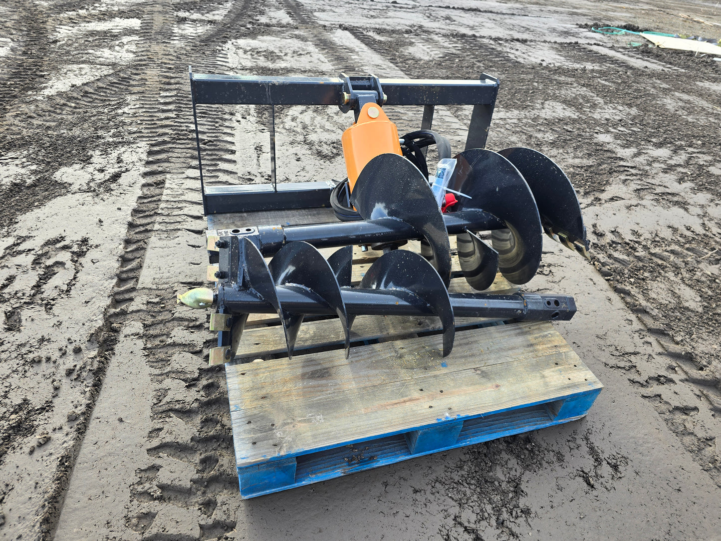 Skid Steer Auger Attachment With Bits