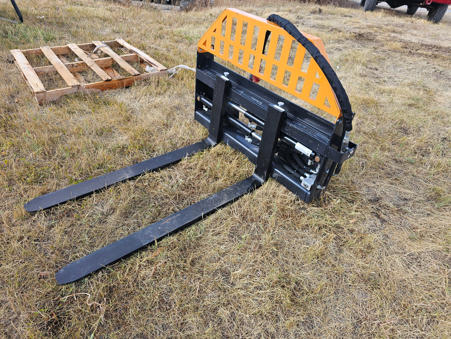 Hydraulic Pallet Fork Attachment