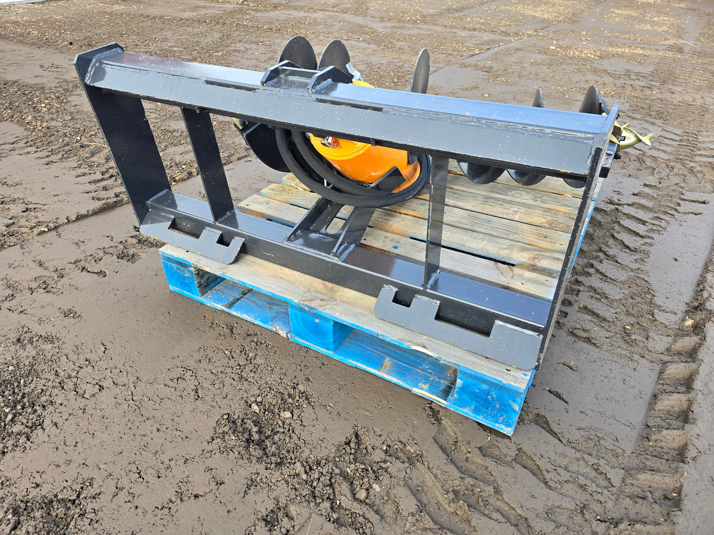 Skid Steer Auger Attachment With Bits