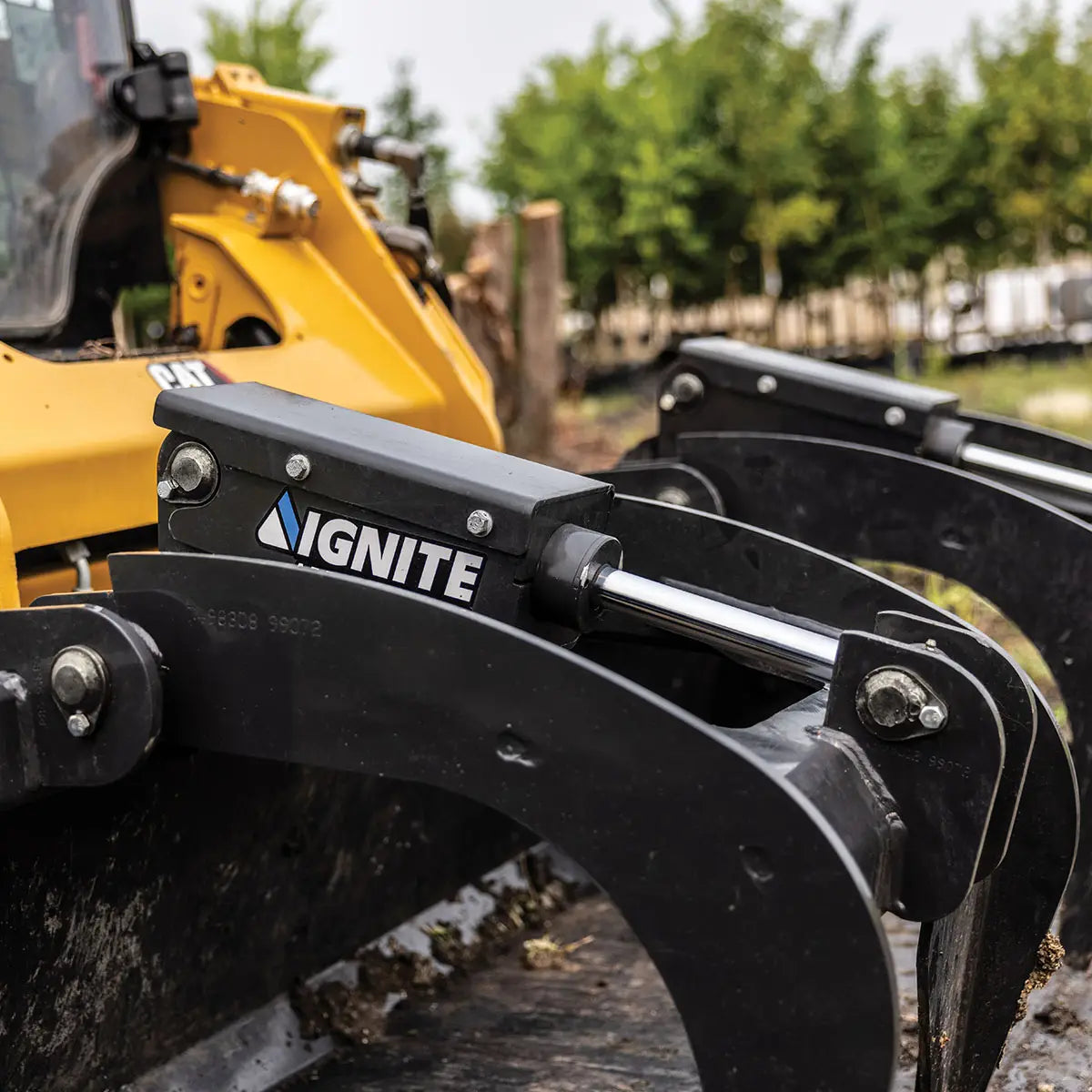 62 Inch Bucket Grapple